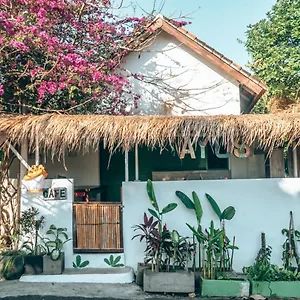 Ricca Eco , Uluwatu Indonesien